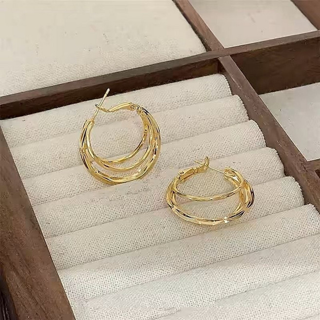 90簡約時尚耳圈 獨特多層耳環一對