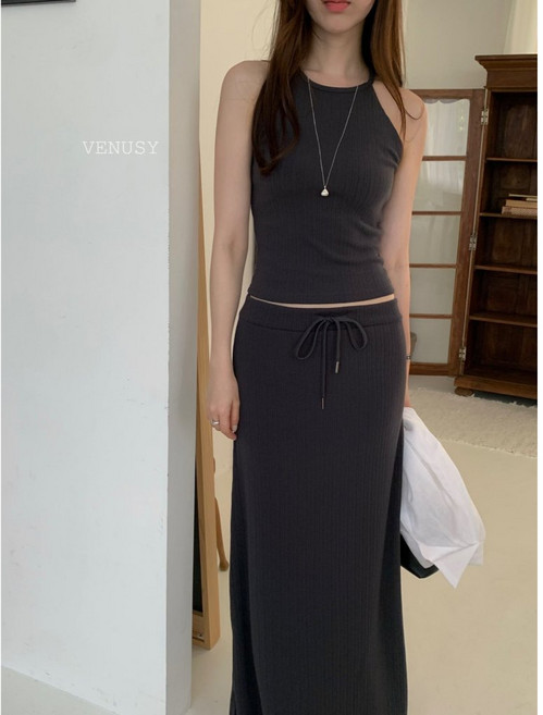 VENUSY 輕奢微光 削肩美背小背心 垂墜顯瘦包臀長裙 套裝