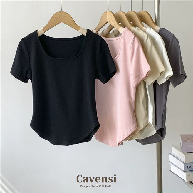 【Cavensi】95KG內可穿 顯瘦短袖短版貼身素色大U領上衣(2色) 短版上衣 短袖素T 加大尺碼 棉質t恤 A82