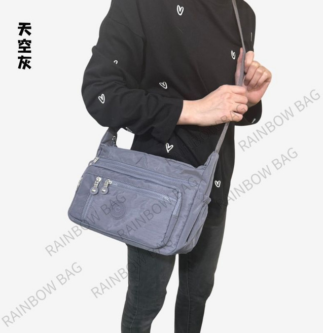 輕量尼龍多層斜背包 通勤媽媽包, 天空灰