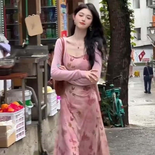 碎花吊帶連衣裙女早秋法式氣質高級感收腰顯瘦開衫兩件套