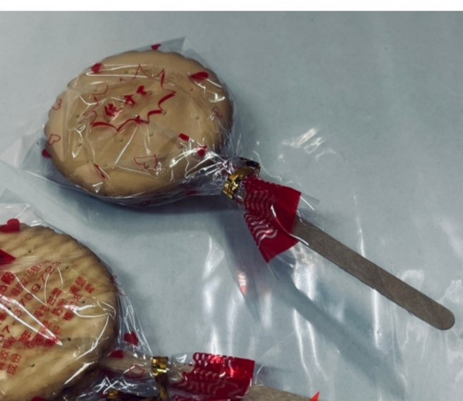 SNS 古早味懷舊零食 麥芽糖餅棒棒糖, 1個, (30支裝), 17g