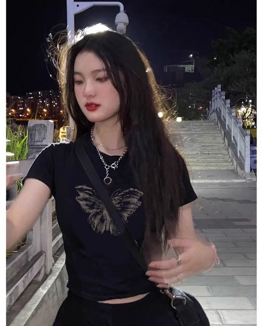 【2372人好評】辣妹純欲風正肩短袖T卹女夏新款修身顯瘦露臍打底衫黑色上衣ins潮