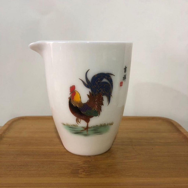 公道杯 羊脂玉公道杯 金雞陶瓷茶海 分茶器 家用分茶杯 功夫倒茶器, 1個, 金雞獨立公道杯