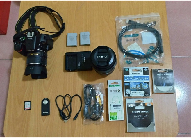 Nikon D5500 雙鏡頭(18-55&16-300) 2400萬像素 Wi-Fi 快門數2200, 1個