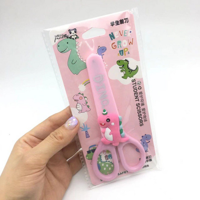 萱寶媽咪baby童裝館 現貨ins兒童文具兒童安全剪刀護套小剪刀 辦公室可愛剪刀 卡通安全剪刀 造型剪刀 安全剪刀 美術剪刀 辦公剪刀男女童四季, 粉恐龍, 1個