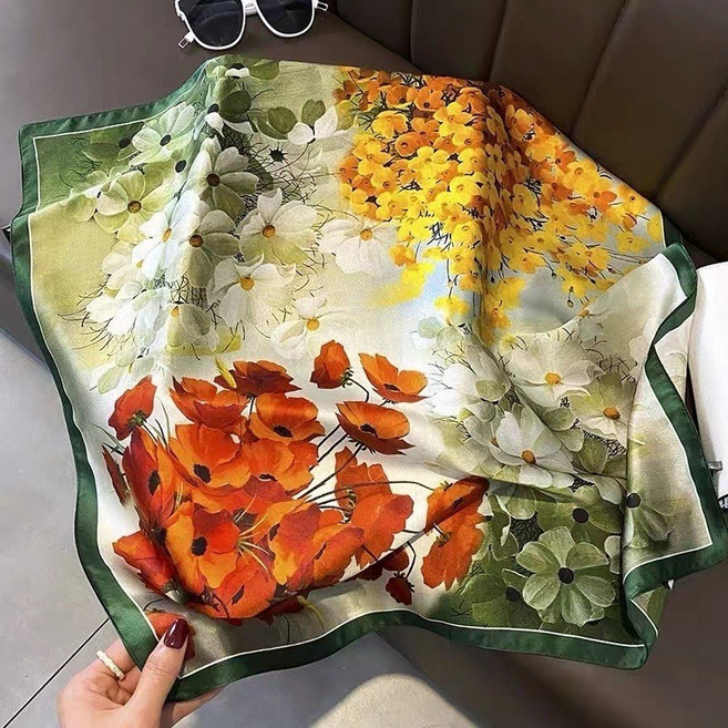 母親節禮物 絲巾 仿真絲印花絲巾 方絲巾 復古絲巾 秋冬保暖絲巾