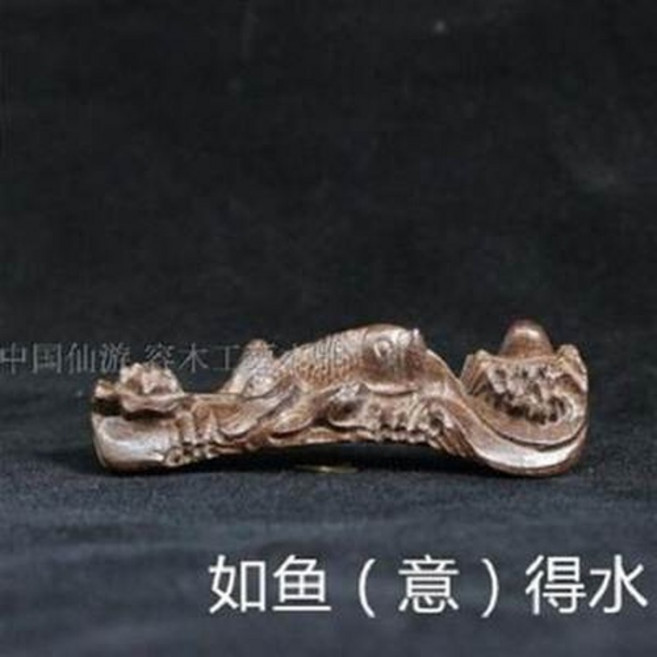 容木工 如魚得水 擺件, 天然沉香皮黑木雕