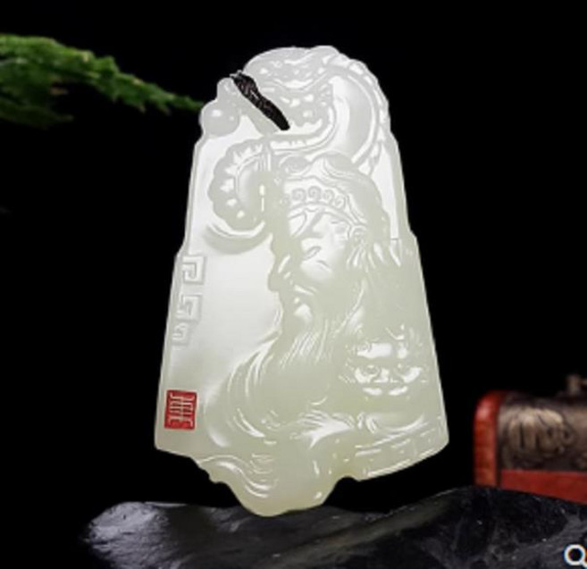 人物雕刻玉墜