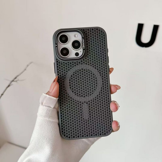 BRACKET 磁吸蜂窩散熱手機殼 適用於 Apple iPhone 15 Pro Max