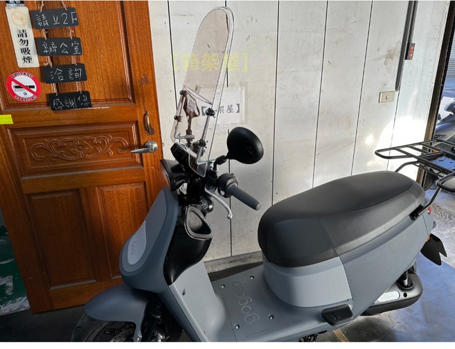 Gogoro VIVA XL Gogoro3 狗3 機車風鏡 PC 附腳架 擾流板, 1個, 風鏡透明