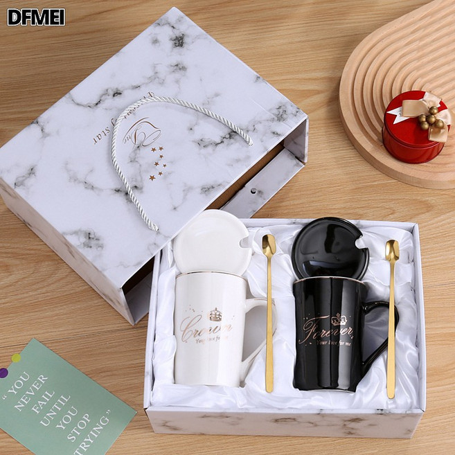 DFMEI 個性杯子陶瓷馬克杯帶蓋勺小禮品情侶喝水杯家用咖啡杯男女茶杯, 1個, 雙杯禮盒套裝 皇冠:301-400ml