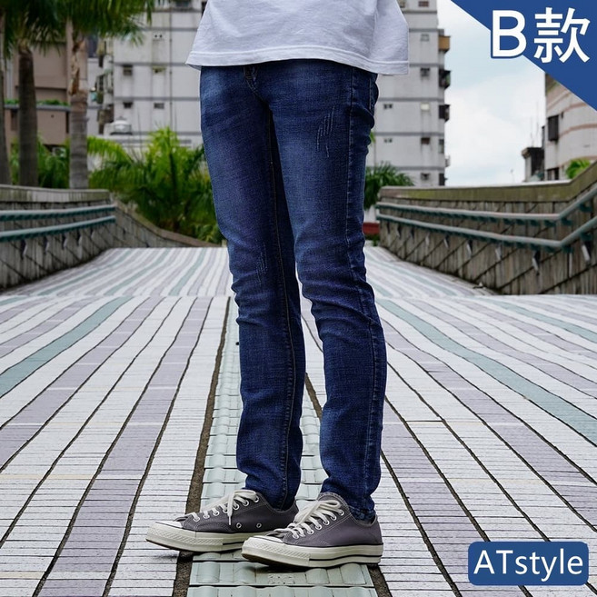 AT 潮玩藝 男款窄管彈力牛仔褲 淺藍色 5643