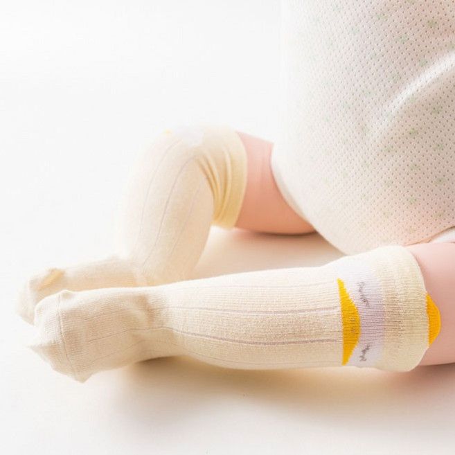 Baby Studio 寶寶點膠止滑棉質過膝襪