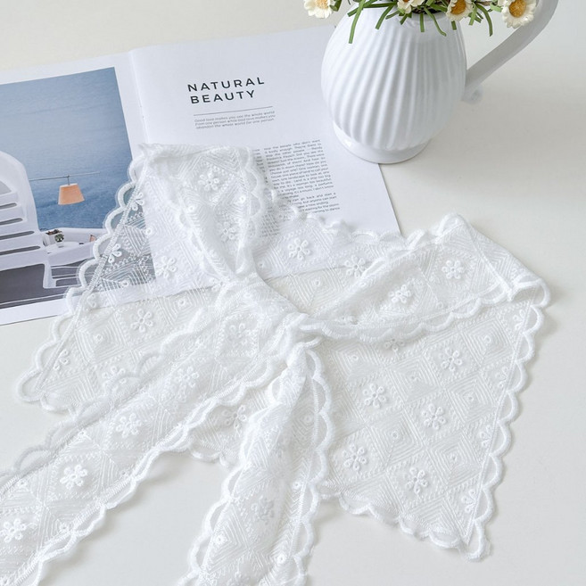 Fee 立體刺繡蕾絲絲巾披肩,多功能綁結造型領巾,優雅百搭配件