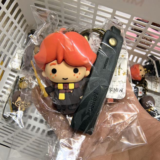 MINISO 名創優品 哈利波特系列 魔法課堂 PVC 掛件鑰匙扣 書包掛飾 正版, 1個, 哈利·波特魔法課堂掛飾羅恩, 哈利·波特魔法課堂掛飾羅恩