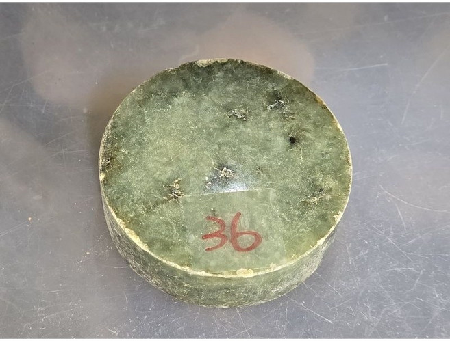 七彩翡翠 36號 圓柱形玉石料 全明料拋光 適用手鐲芯 文鎮 擺件 雕刻