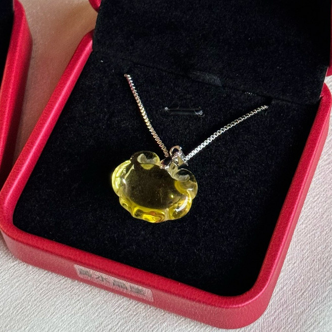 全美水晶 黃水晶如意平安鎖吊墜項鍊 附精緻禮盒