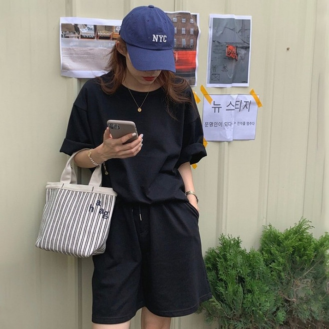 韓版寬鬆休閒運動套裝 短袖上衣 運動短褲 女裝
