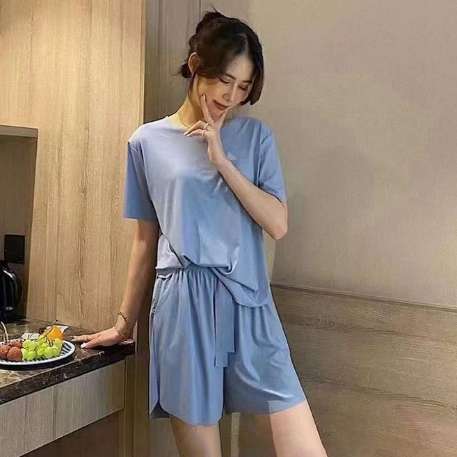 夏季涼感冰絲寬鬆睡衣套裝 短袖上衣短褲 女裝