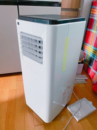 신일 이동식 리모컨 에어컨 SMA-D9000K 거실에 배치된 활용 모습
