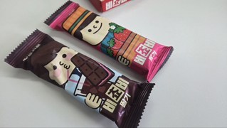 오리온 비쵸비 딸기, 125g, 3개 낱개 포장된 모습