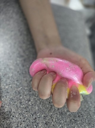 어플리티 콰사삭 왁뿌볼 왁스뿌시기 말랑이 스트레스볼 어플리티 콰사삭 왁뿌볼 왁스뿌시기 말랑이 스트레스볼 사용감 참고 사진 5