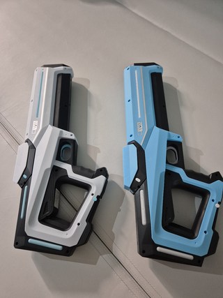 다다랜드 하이퍼엣지 대형 물탱크 전동 물총 너프건, 화이트, 1개 다다랜드 하이퍼엣지 대형 물탱크 전동 물총 너프건, 화이트, 1개 사용감 참고 사진 6