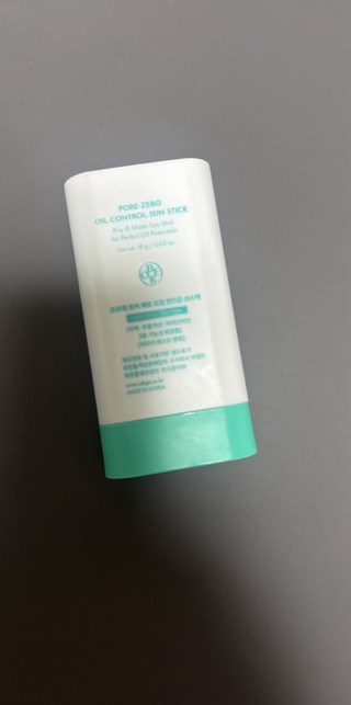 OBge 포어제로 오일 컨트롤 선스틱 SPF50+ PA++++, 18g, 1개 OBge 포어제로 오일 컨트롤 선스틱 SPF50+ PA++++, 18g, 1개 사용감 참고 사진 1