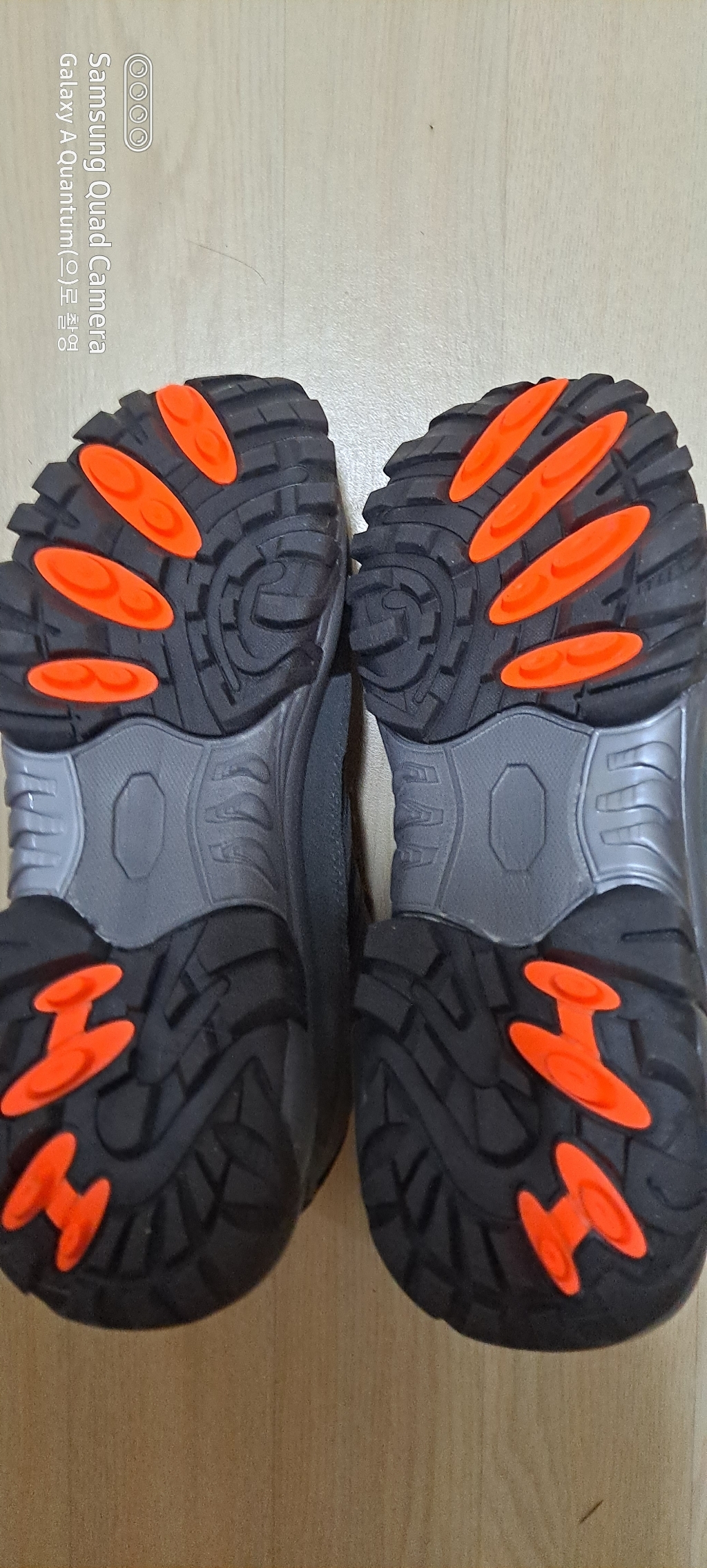 유세븐 남성용 등산화 D002 이미지 4