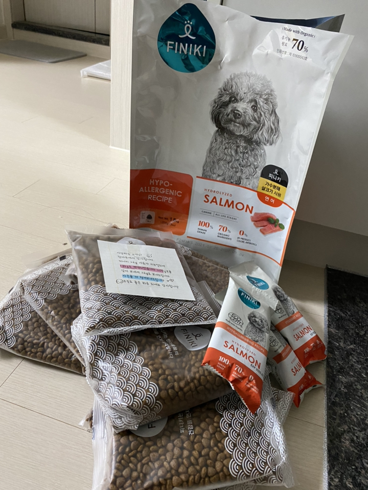피니키 유기농 가수분해 알러지사료(연어)2kg+피니키랜덤샘플3개 이미지 4