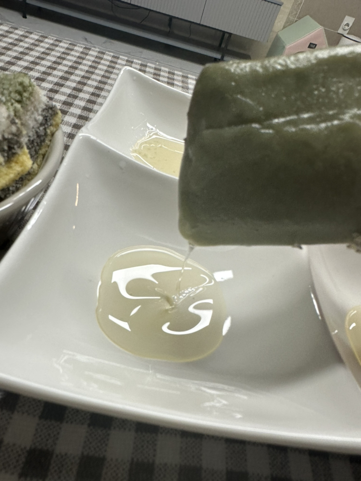 지리산한봉영농조합 국내산 아카시아꿀 500g, 1개 솔직 후기 | 실사용자 리뷰 분석 - 상품 이미지 1