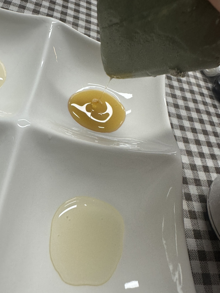 지리산한봉영농조합 국내산 아카시아 명산명꿀 500g, 3개 솔직 후기 | 실사용자 리뷰 분석 - 상품 이미지 4