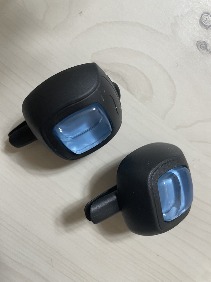 페브리즈 차량용 방향제 이미지 2