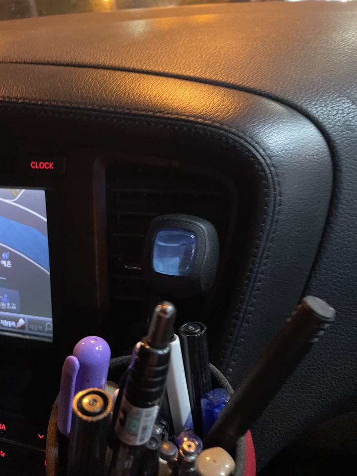 페브리즈 차량용 방향제 이미지 3