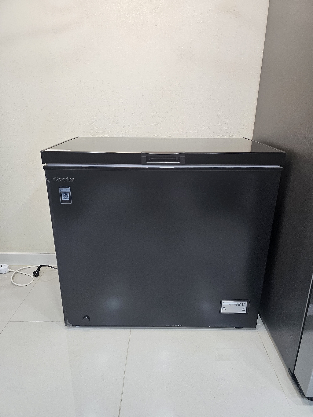 캐리어 블랙에디션 200L 냉동고 CSC200FDBH 이미지 2