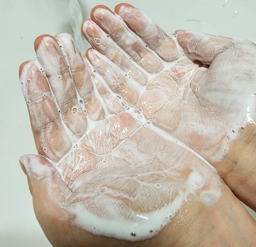 하우트겐 아크네 폼크림 150ml 여드름 완화 기능성 세안제 클렌저 솔직 후기 | 실사용자 리뷰 분석 - 상품 이미지 4