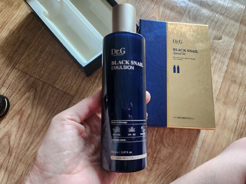 닥터지 블랙 스네일 토너 150ml + 에멀전 150ml 스페셜 2종 세트 이미지 3
