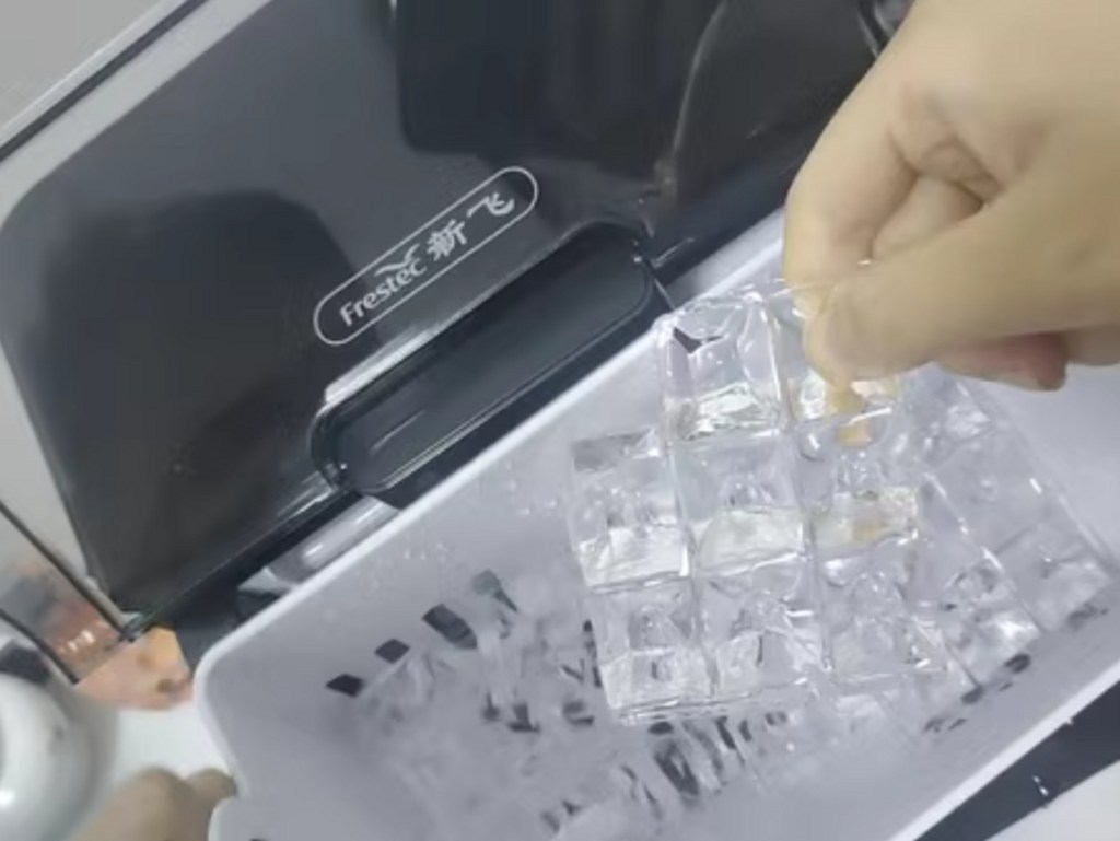 리브럭스 가정용 업소용 제빙기 아이스메이커 사각얼음 카페 캠핑 사무실 대용량 30kg 이미지 2