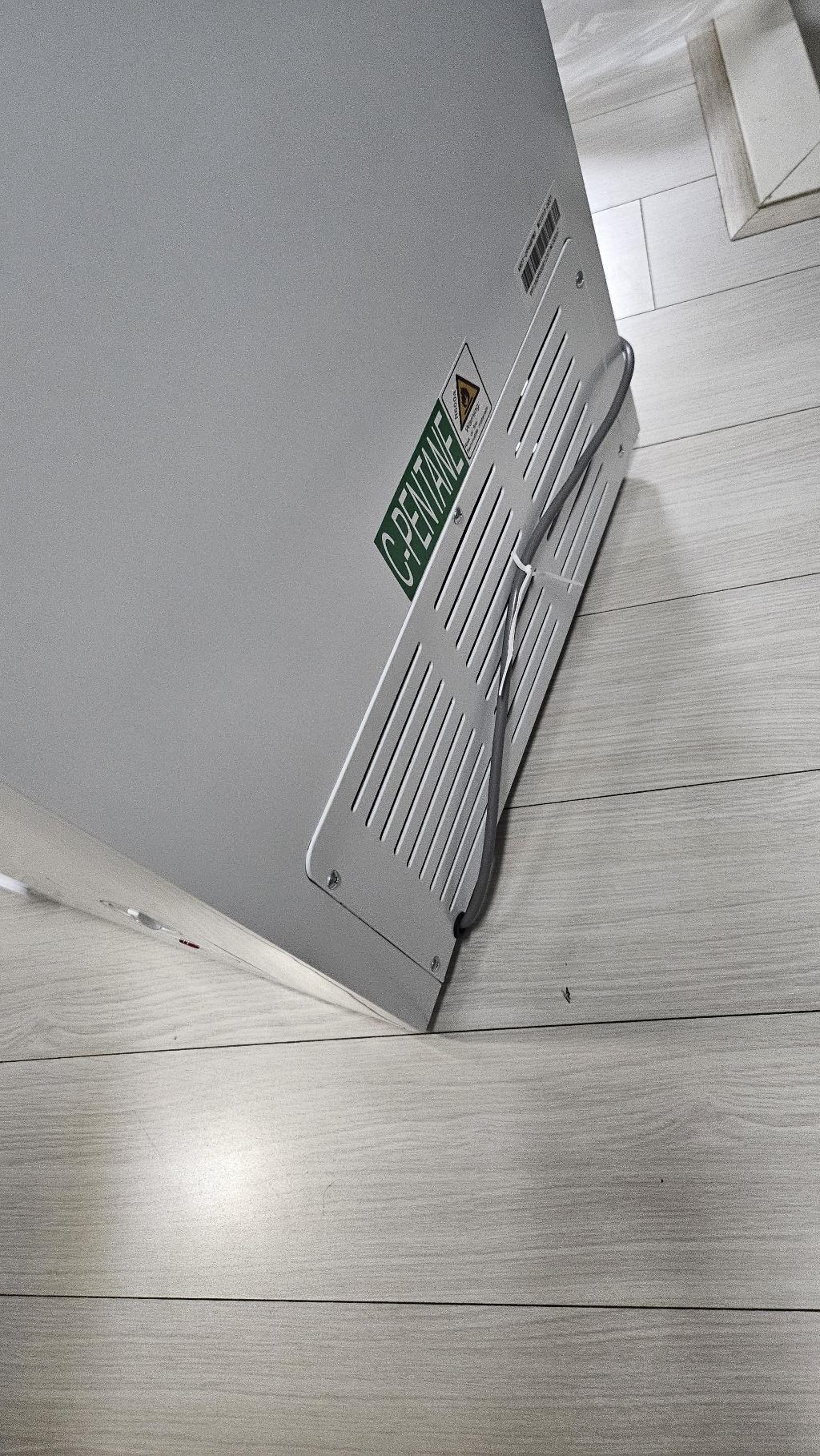 캐리어 KRZT-099ABPWO 2023년 최신상 미니(소형) 냉동고 가정용 업소용 다목적 1도어 96L 제품보유 택배배송 자가설치 이미지 4