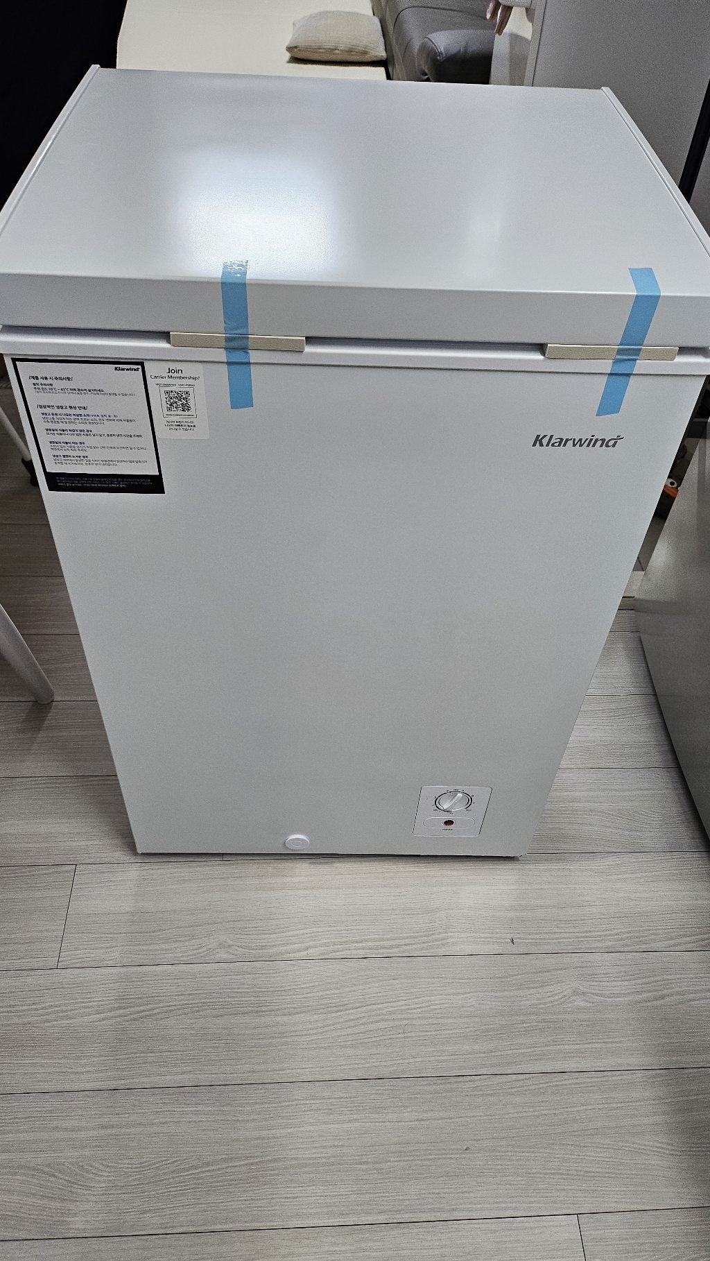 캐리어 KRZT-099ABPWO 2023년 최신상 미니(소형) 냉동고 가정용 업소용 다목적 1도어 96L 제품보유 택배배송 자가설치 이미지 3