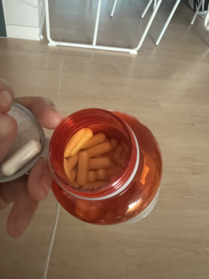 나우푸드 L-글루타민 1000mg 베지 캡슐 120정, 1개 맛있게 먹은 솔직 후기 - 상품 이미지 3