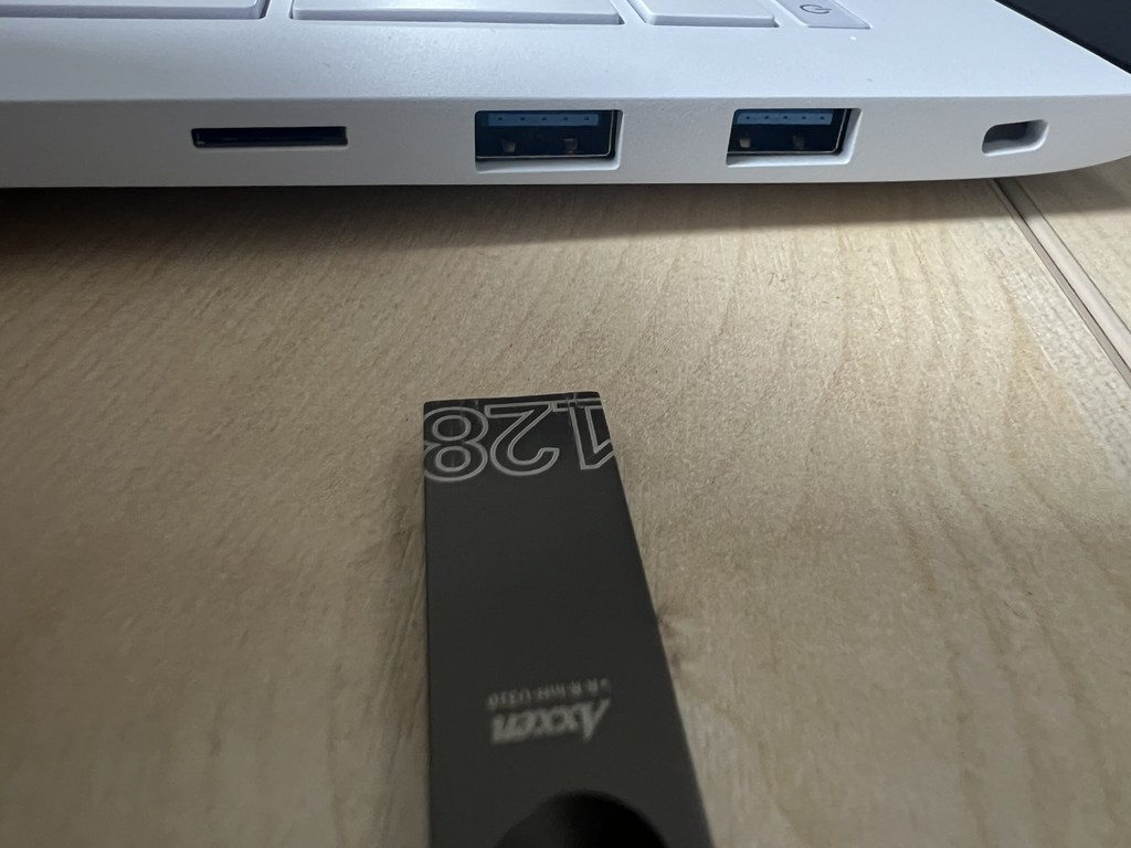 액센 크롬 USB 3.2 Gen 1 메모리카드 U330 이미지 4