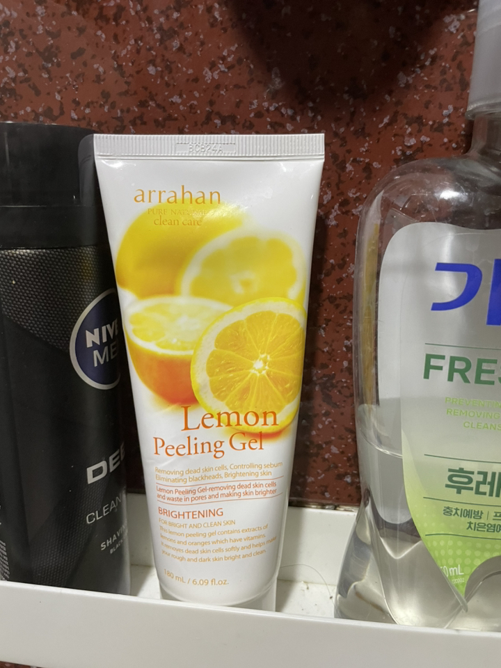 아라한 레몬 화이트 각질 스크럽 필링 젤 180ml 솔직 후기 | 피부 타입별 분석 - 상품 이미지 4