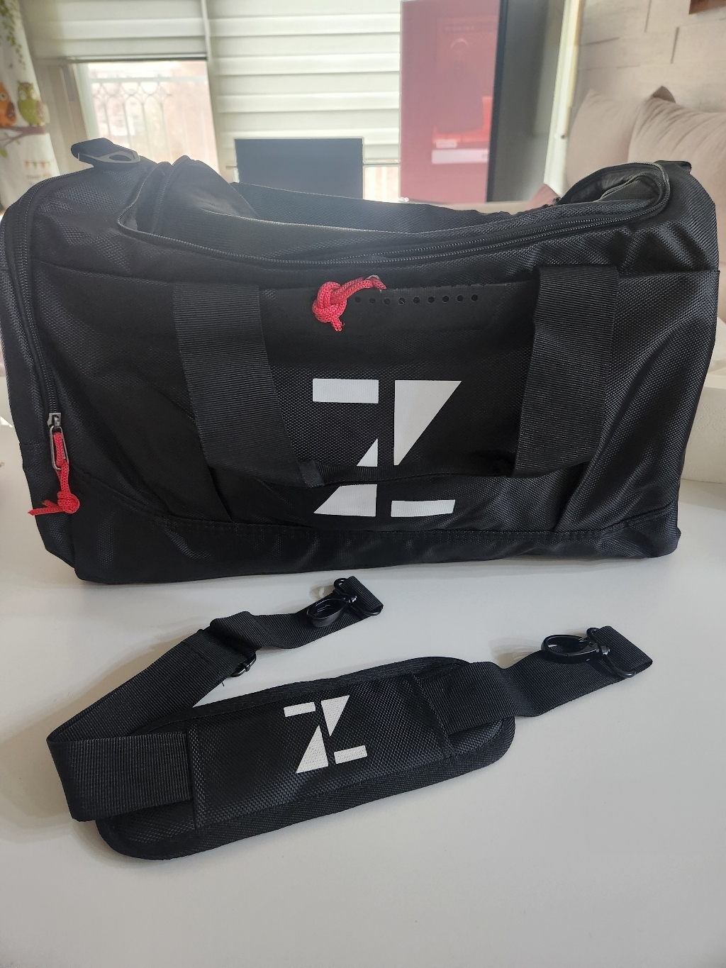 제로투히어로 미니멀 짐 더플 백, Black, 1개 솔직 후기 | 실사용자 리뷰 분석 - 상품 이미지 2