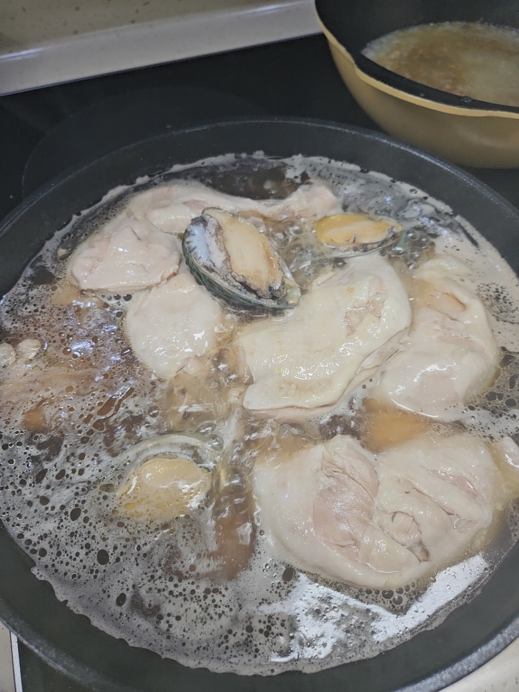홈네이처 능이버섯 삼계탕 재료 66g, 3개 맛있게 먹은 솔직 후기 - 상품 이미지 3