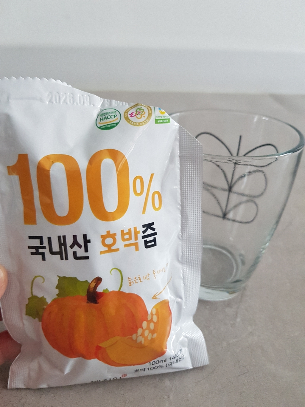 오아시스 국내산 호박즙 100ml, 30개 맛있게 먹은 솔직 후기 - 상품 이미지 4