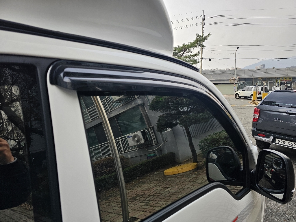 브리즈 선바이저 / 햇빛가리개 빗물받이 좌우2개1세트 이미지 3