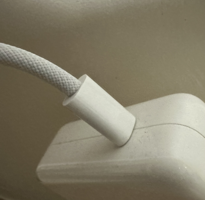 Apple 240W USB-C 충전 케이블 이미지 3