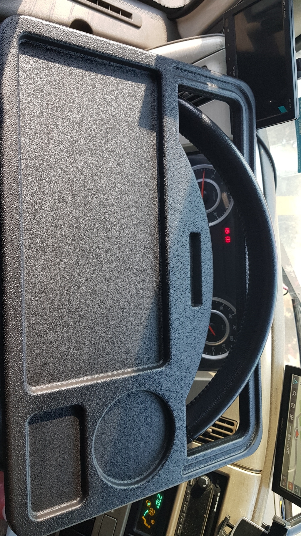 대성부품/화물차 전용 다용도 핸들 테이블/식판/밥상/멀티/5톤/25톤/특... 실사용 후기 | 효과 있을까? - 상품 이미지 4